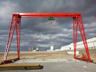 一臺(tái)小型的龍門吊設(shè)備多少錢？10萬夠嗎？