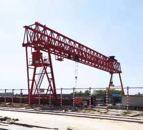 帶有伸縮機(jī)構(gòu)的司機(jī)室有什么好處，常用于哪些龍門吊上？